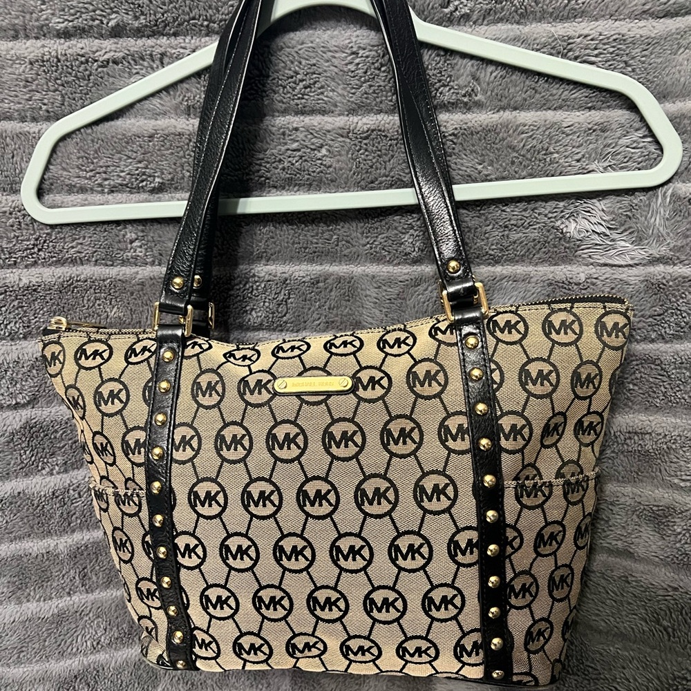 Michael Kors Black and Brown Logo Tote (Pre-Loved/Used)